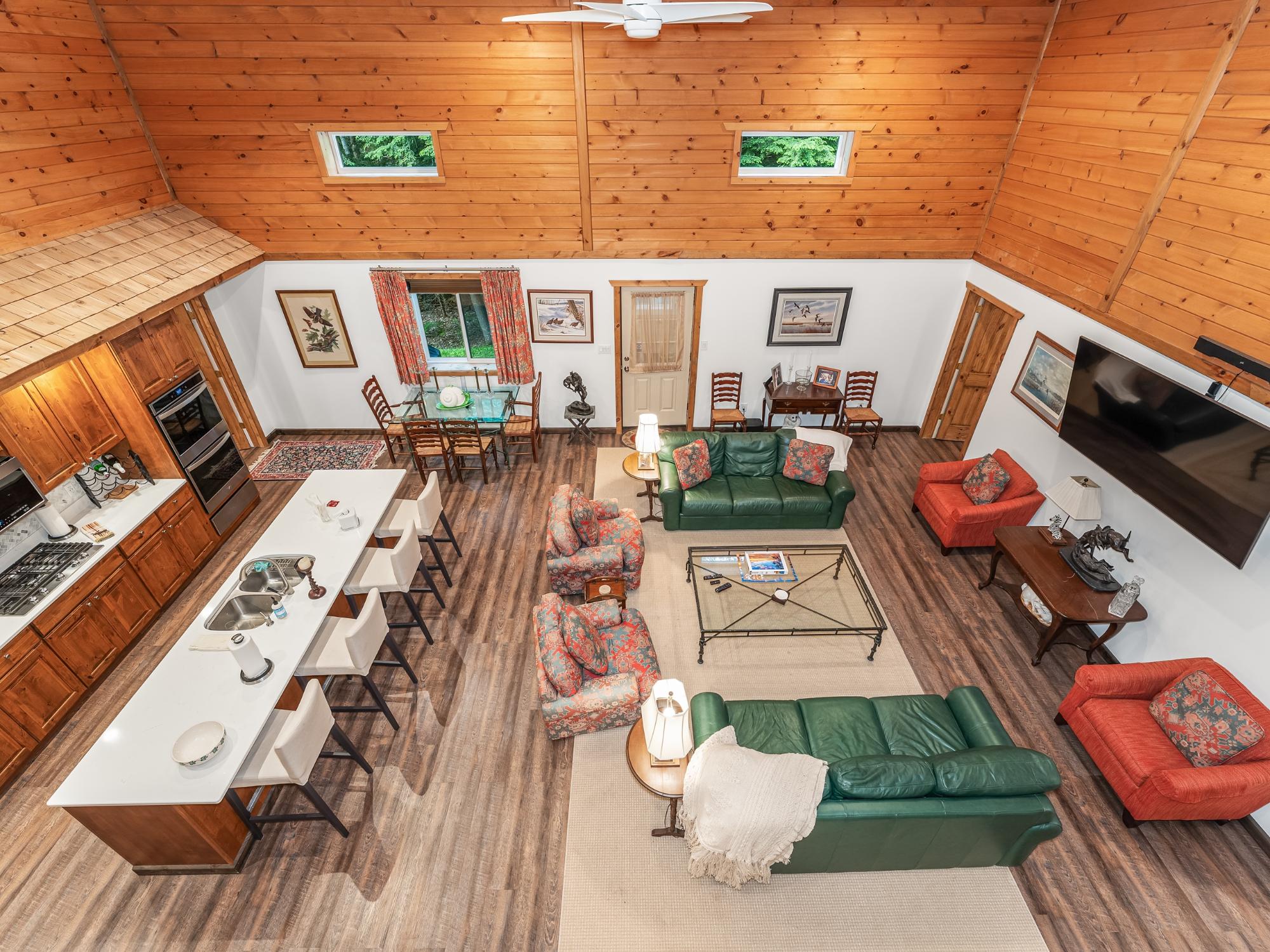 8106 CAMP RD