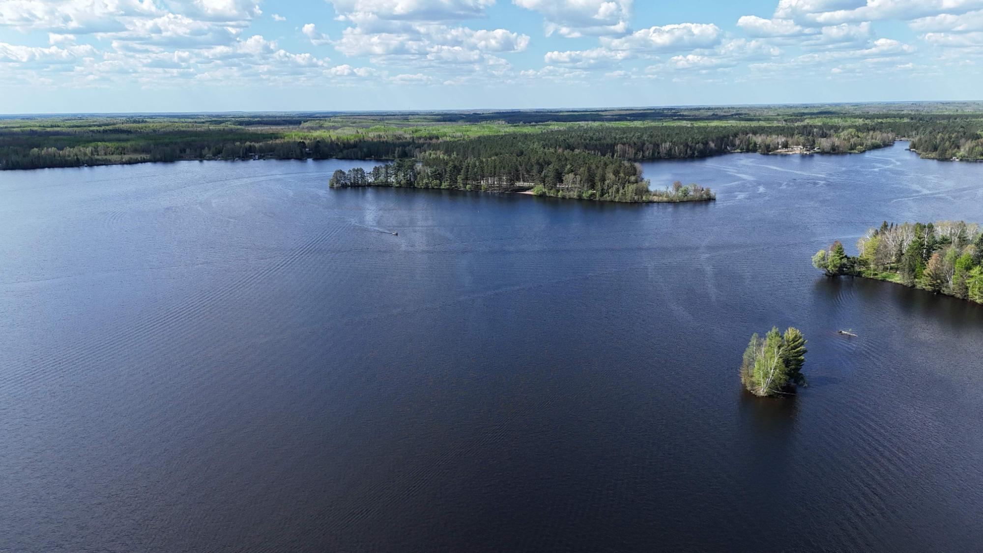 N10555 SOLBERG LAKE RD E