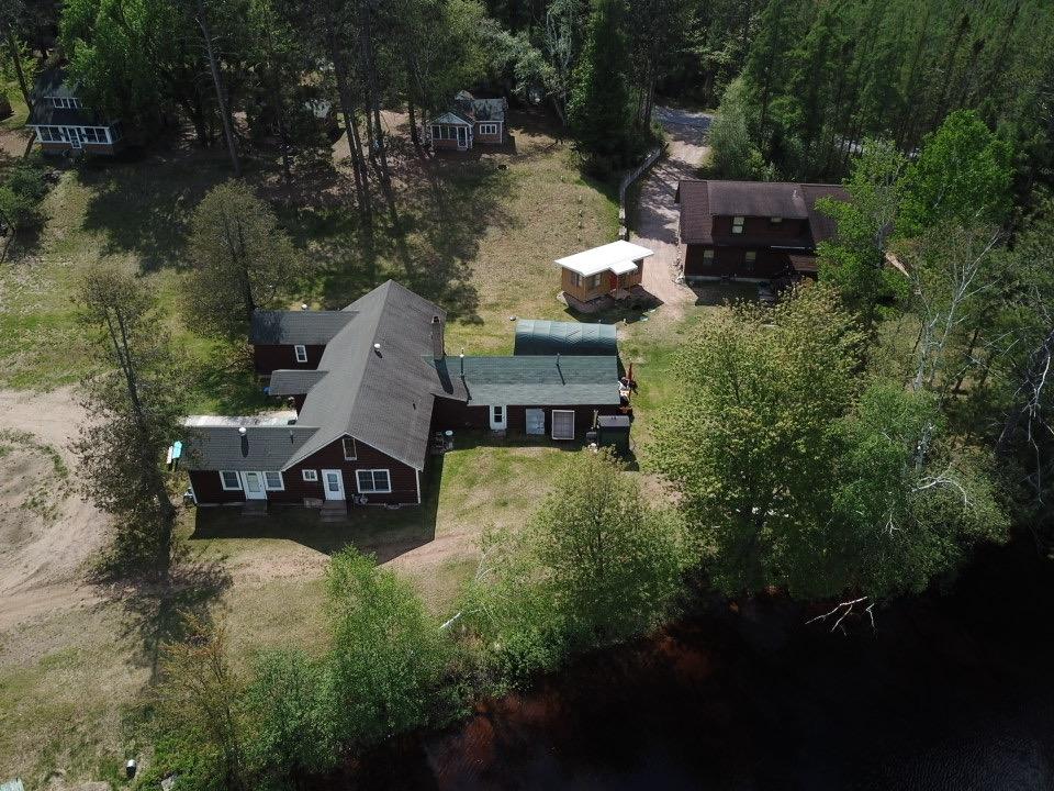 4000 LAKESHORE DR