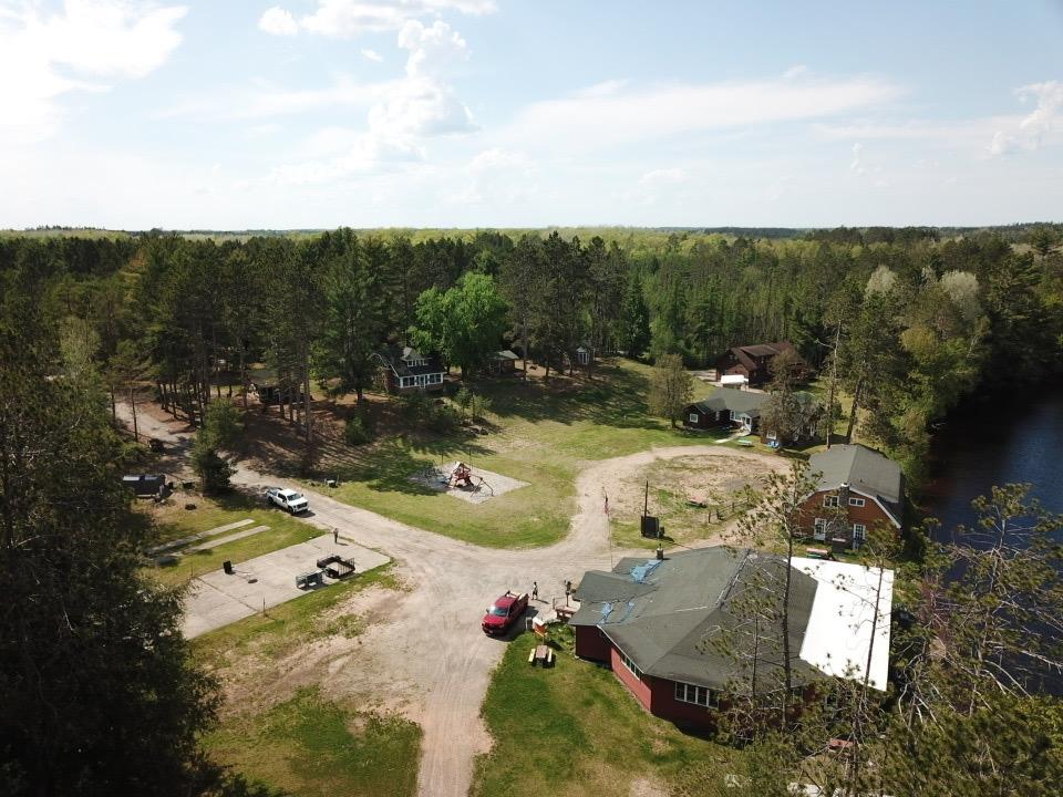 4000 LAKESHORE DR