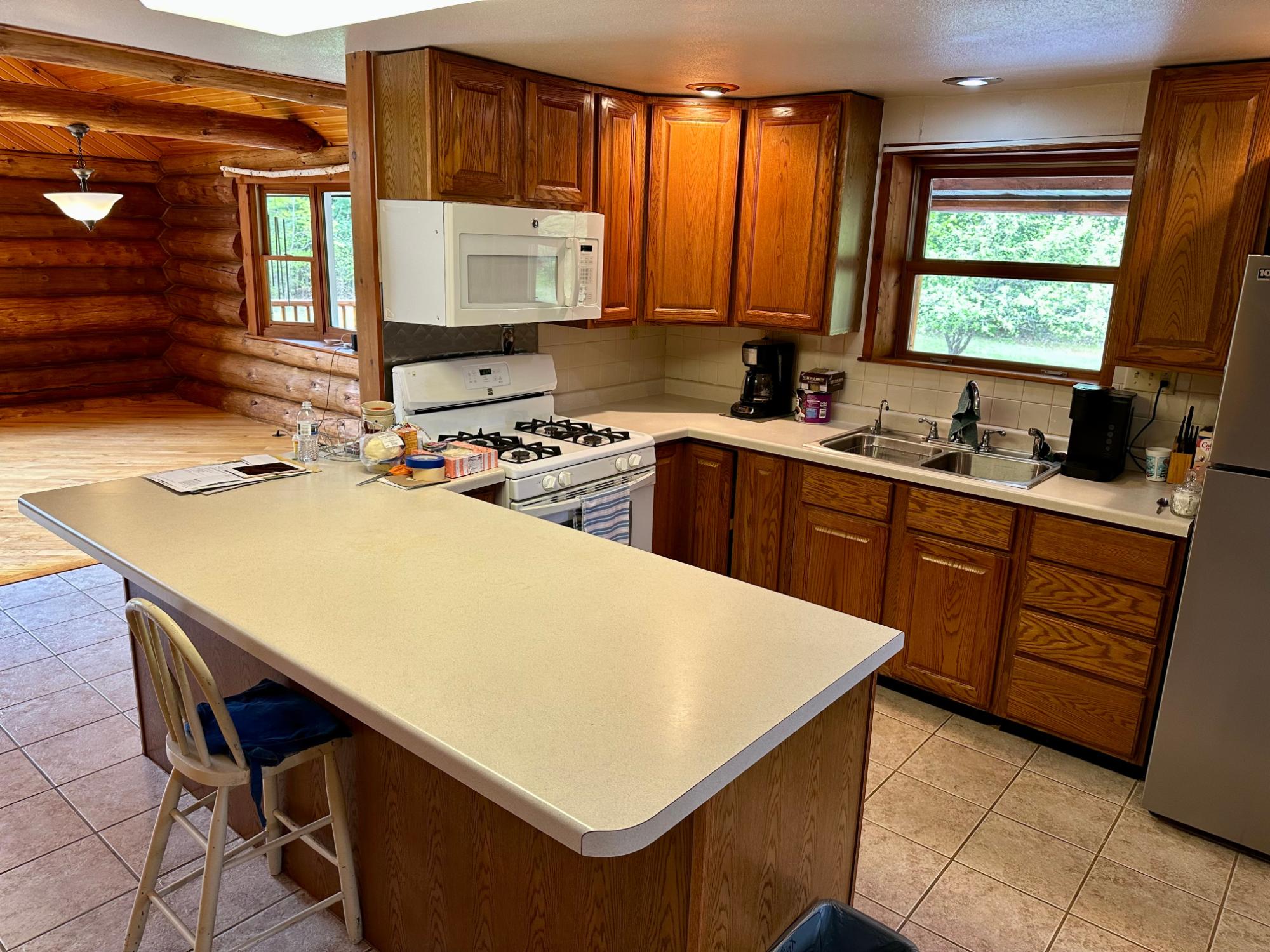 W7522 HILLSIDE RD