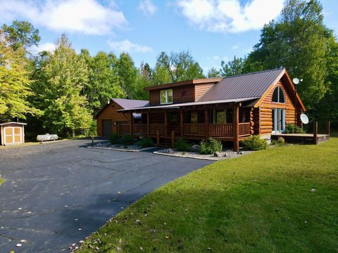 W7522 HILLSIDE RD Tomahawk WI 54487