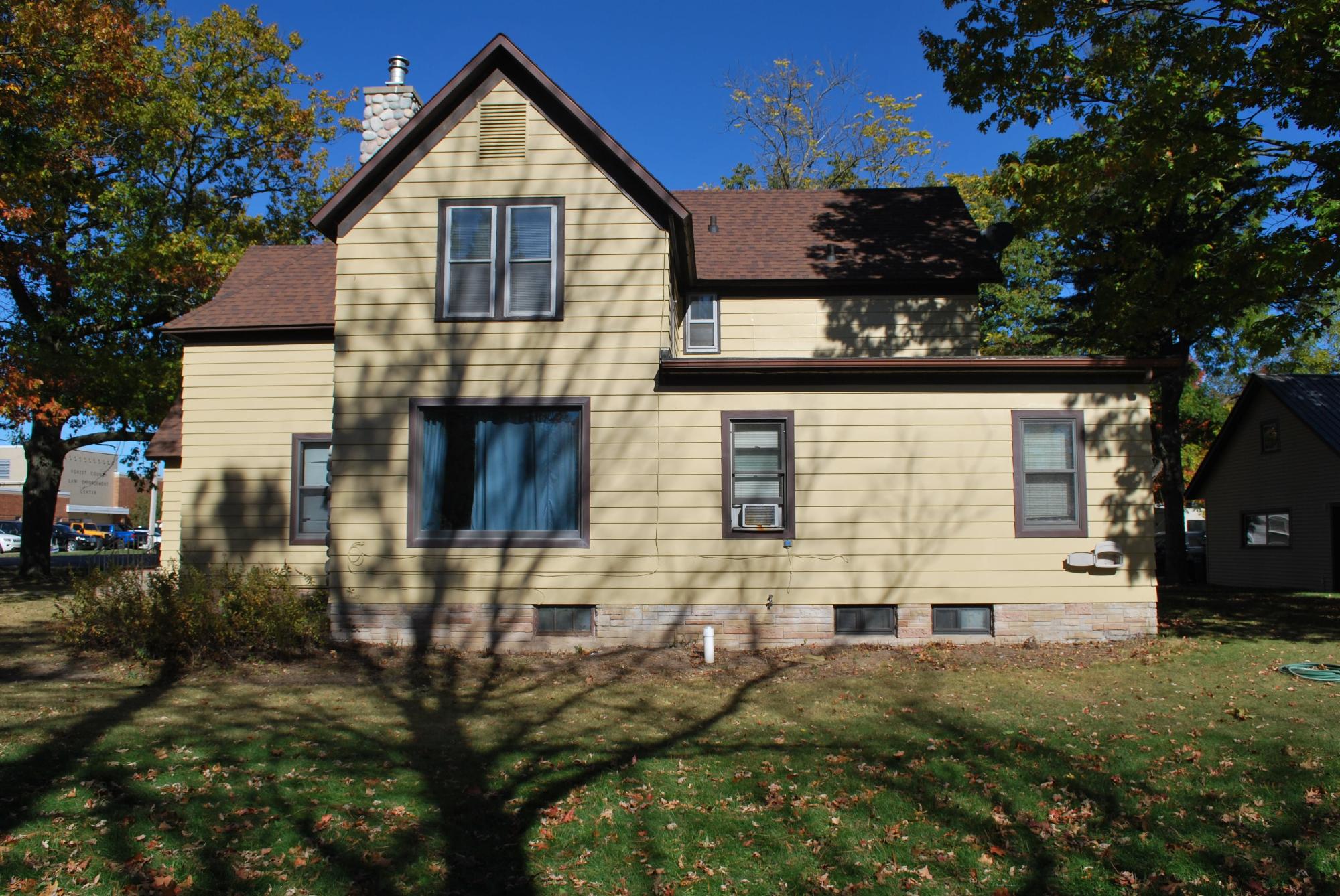 201 PARK AVE S