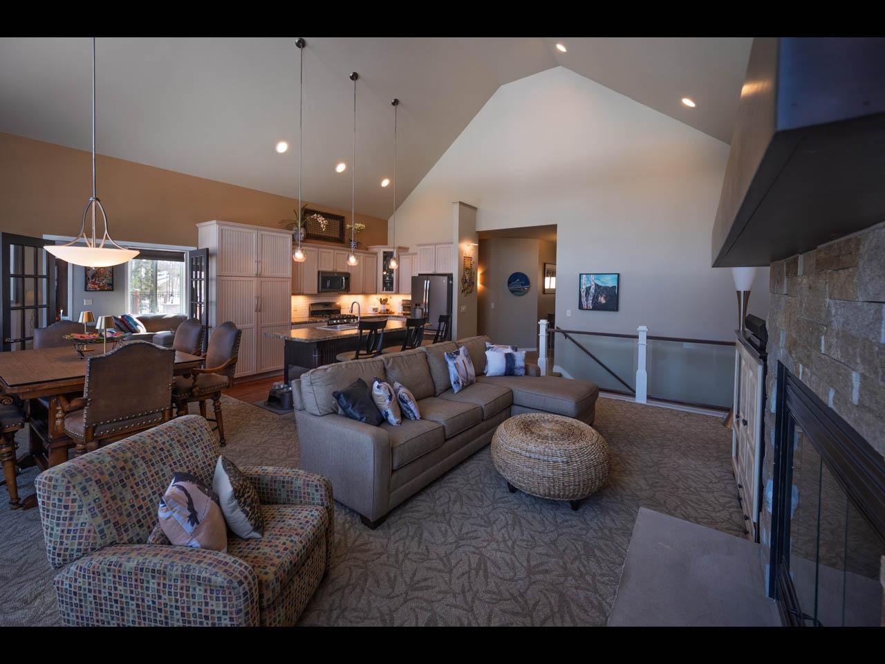 8550 KENWOOD TERRACE