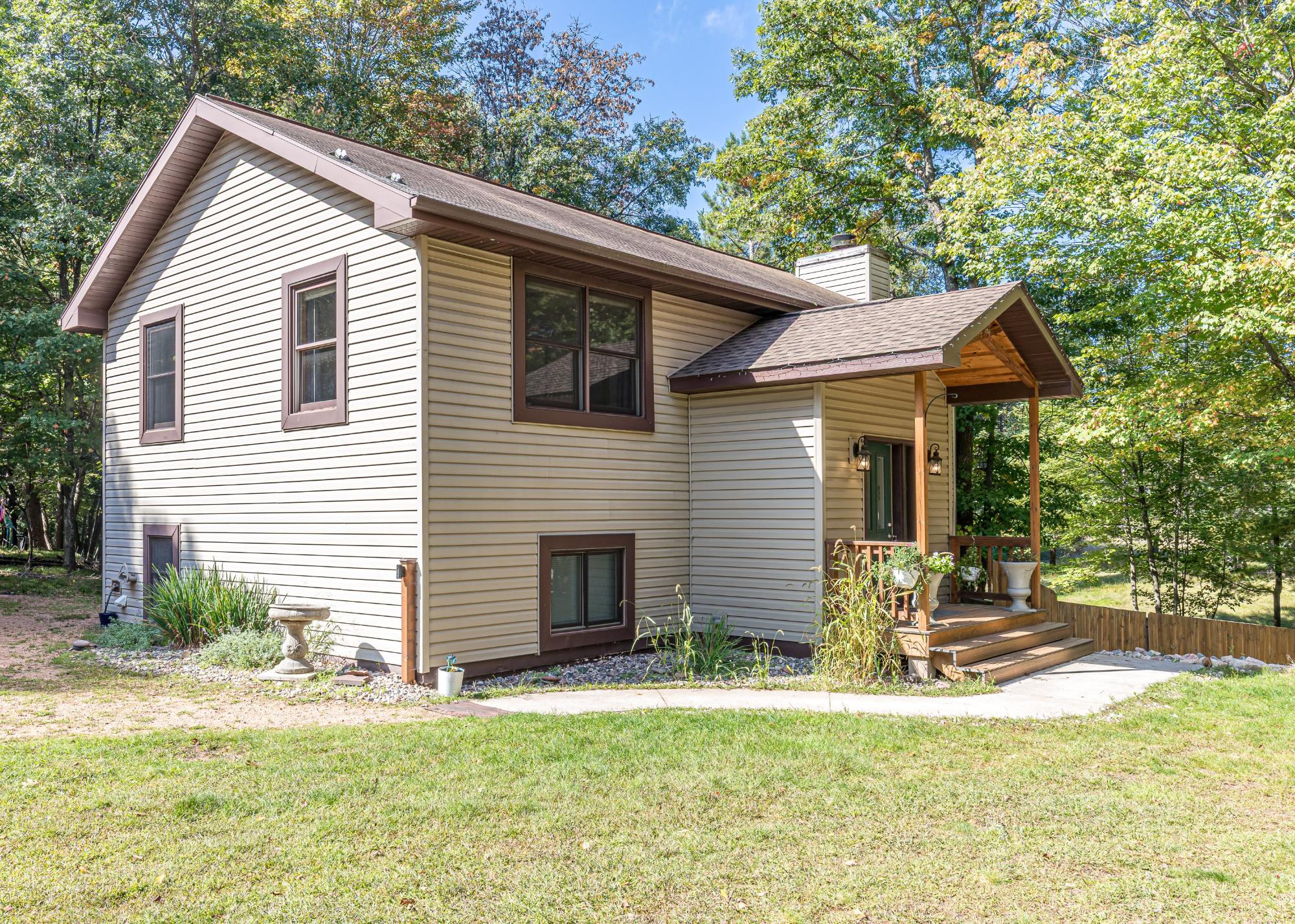 1308 HARBOR DR E