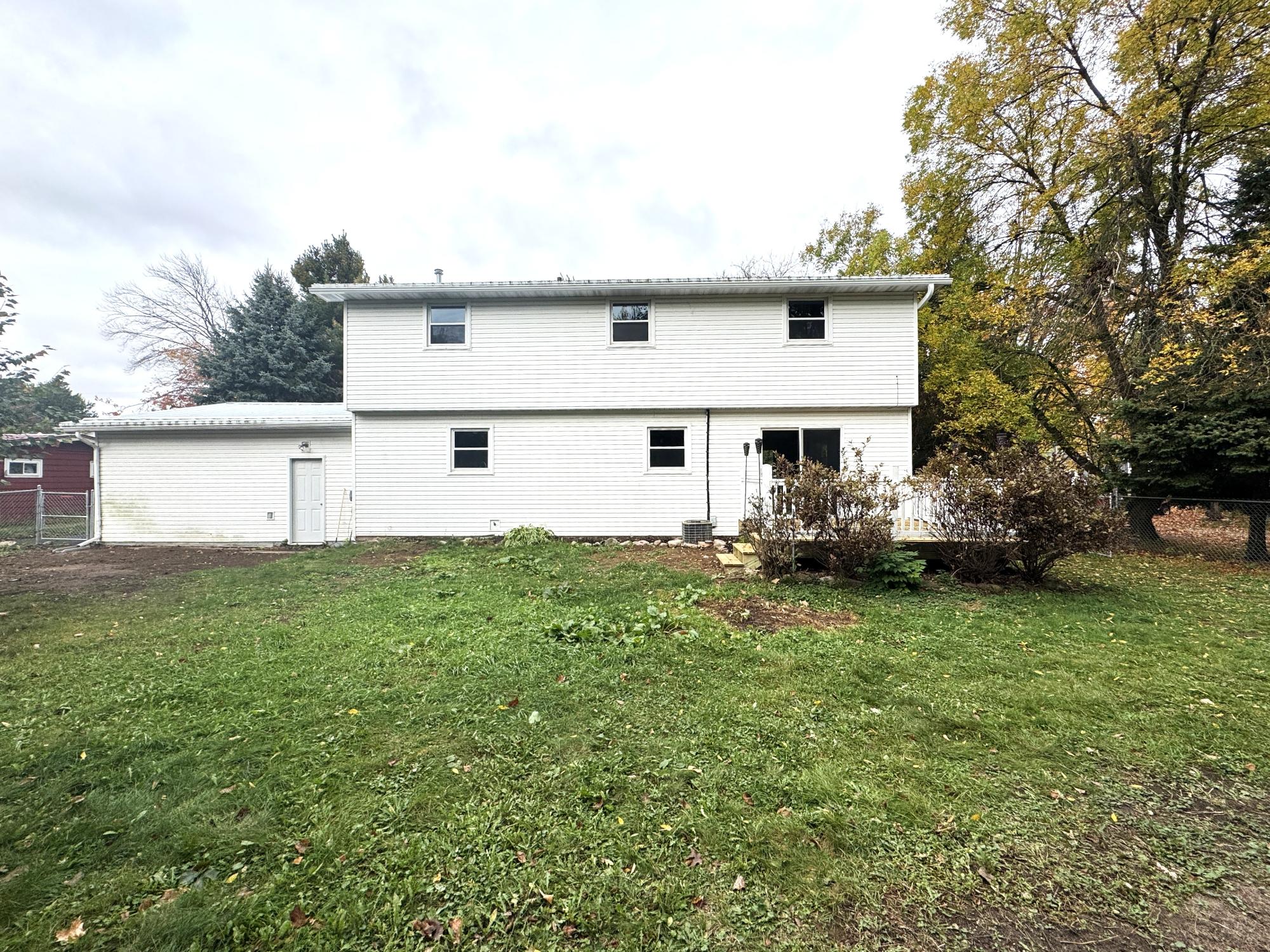 1211 CLERMONT ST