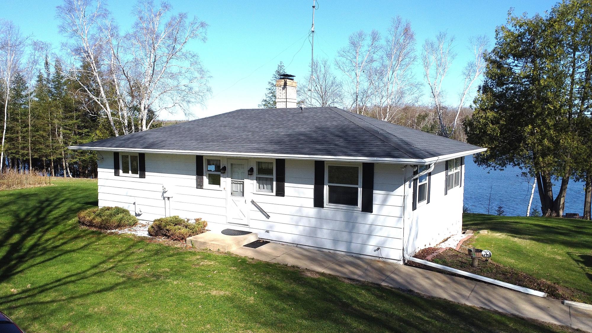 N9060 BIG TWIN LAKE LN