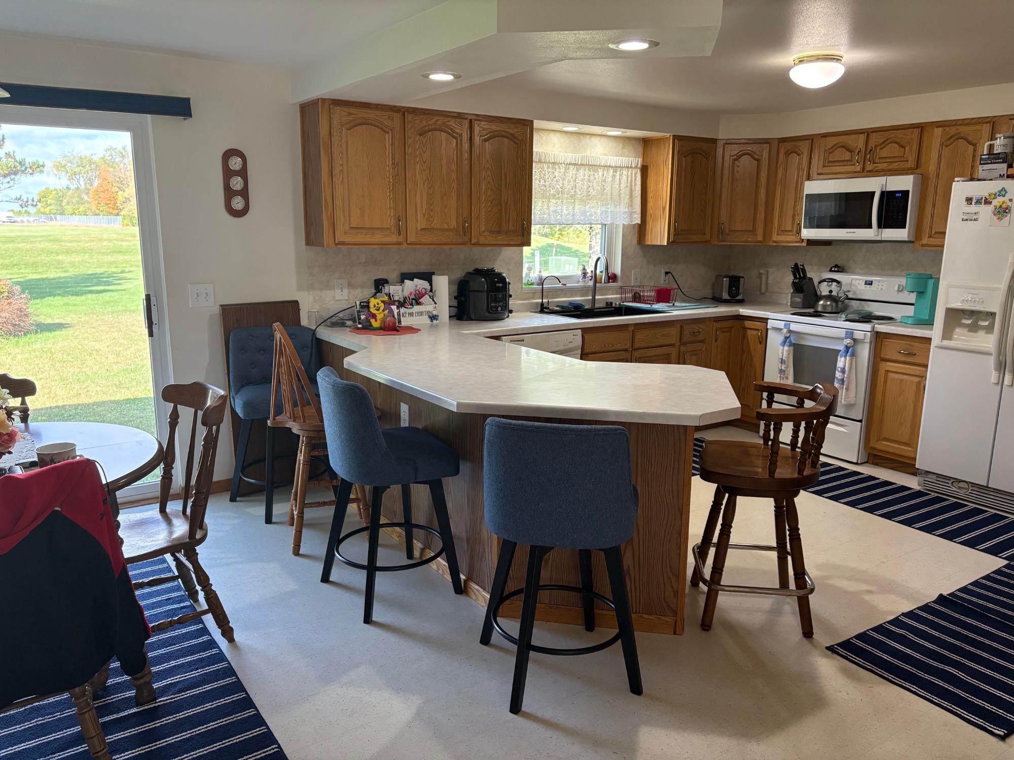 130 SUNSET DR