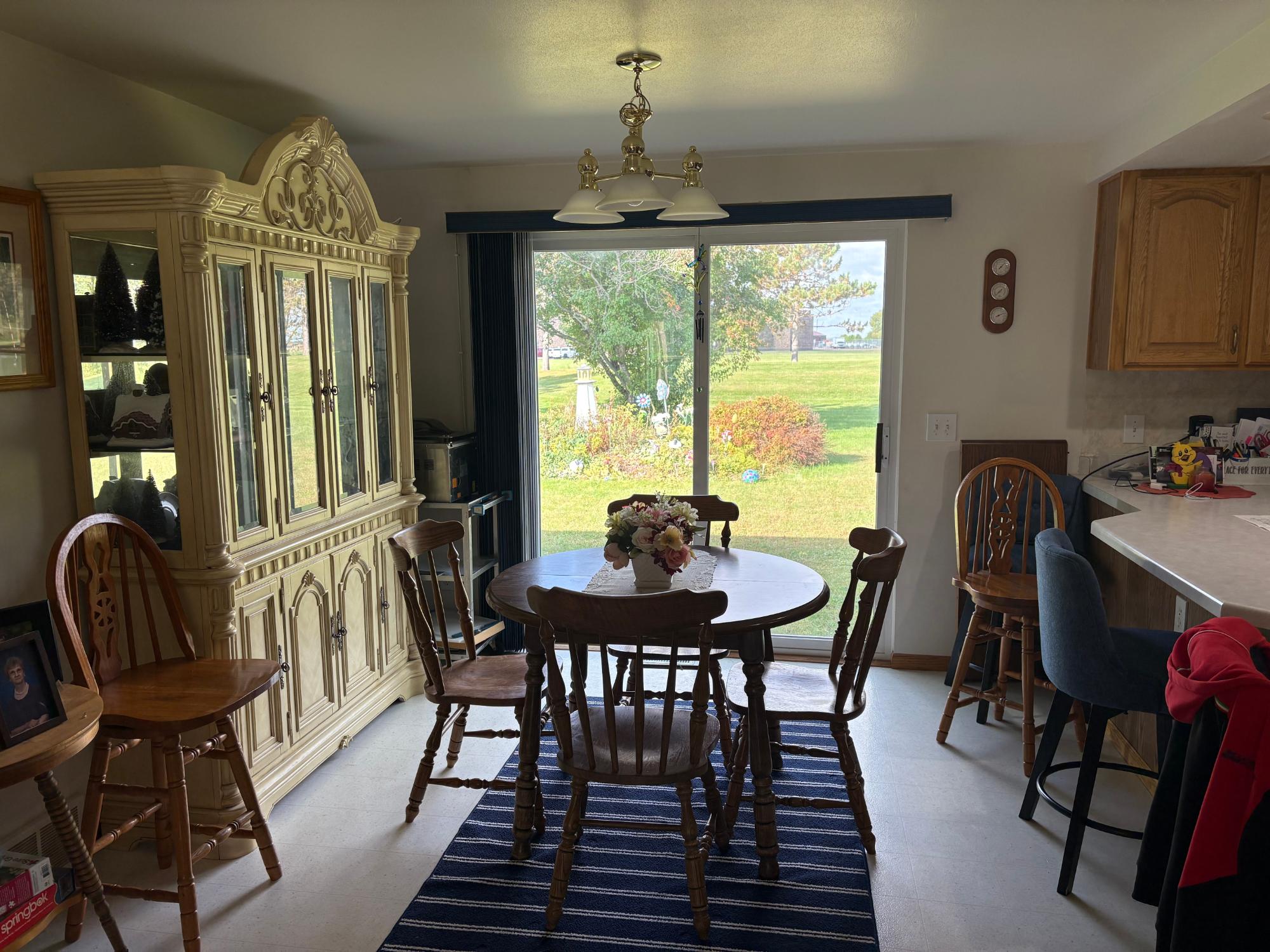 130 SUNSET DR