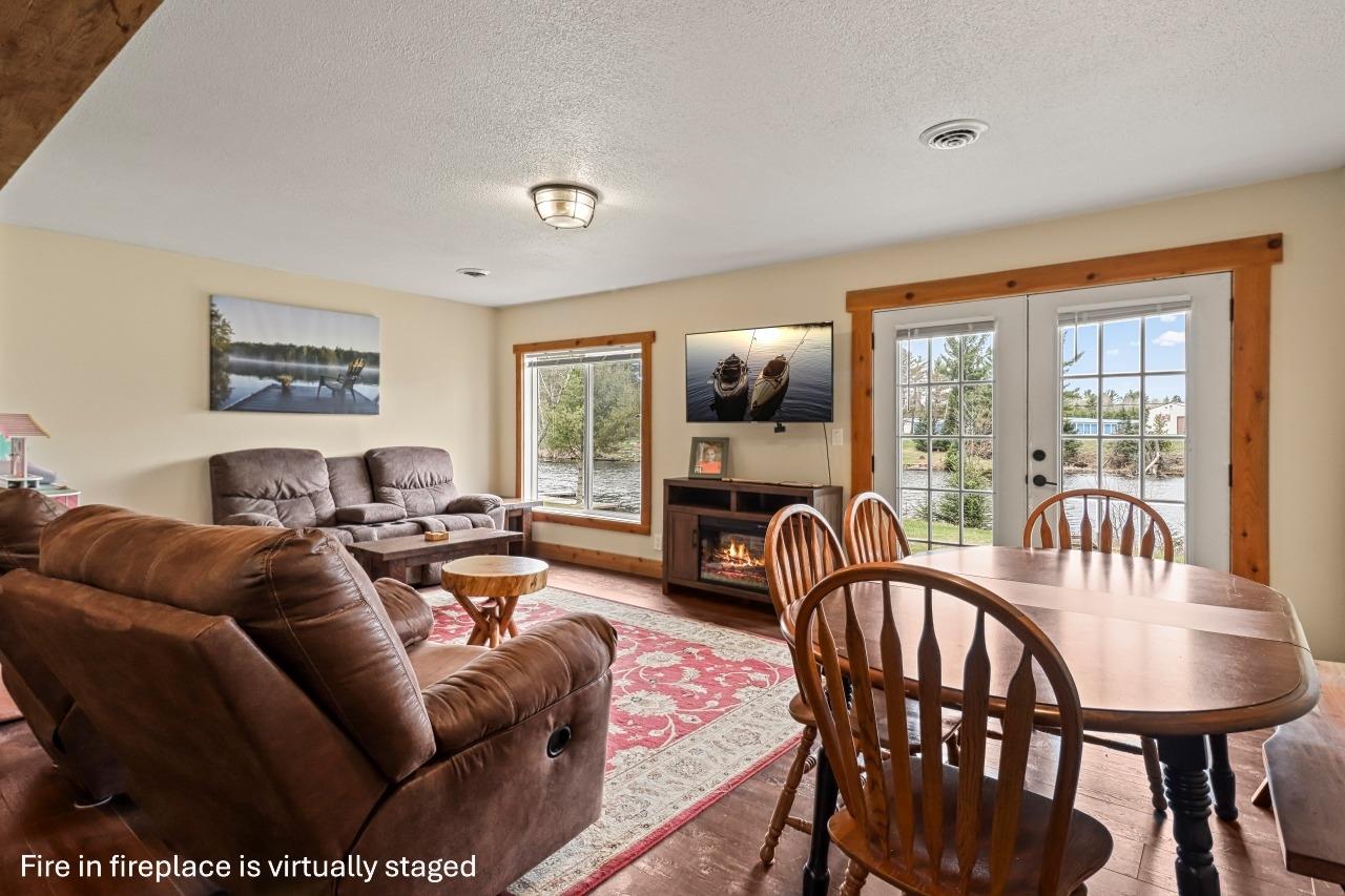 5468 CLOVERLAND DR