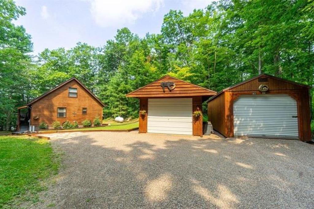 6775 BLUE JAY LN