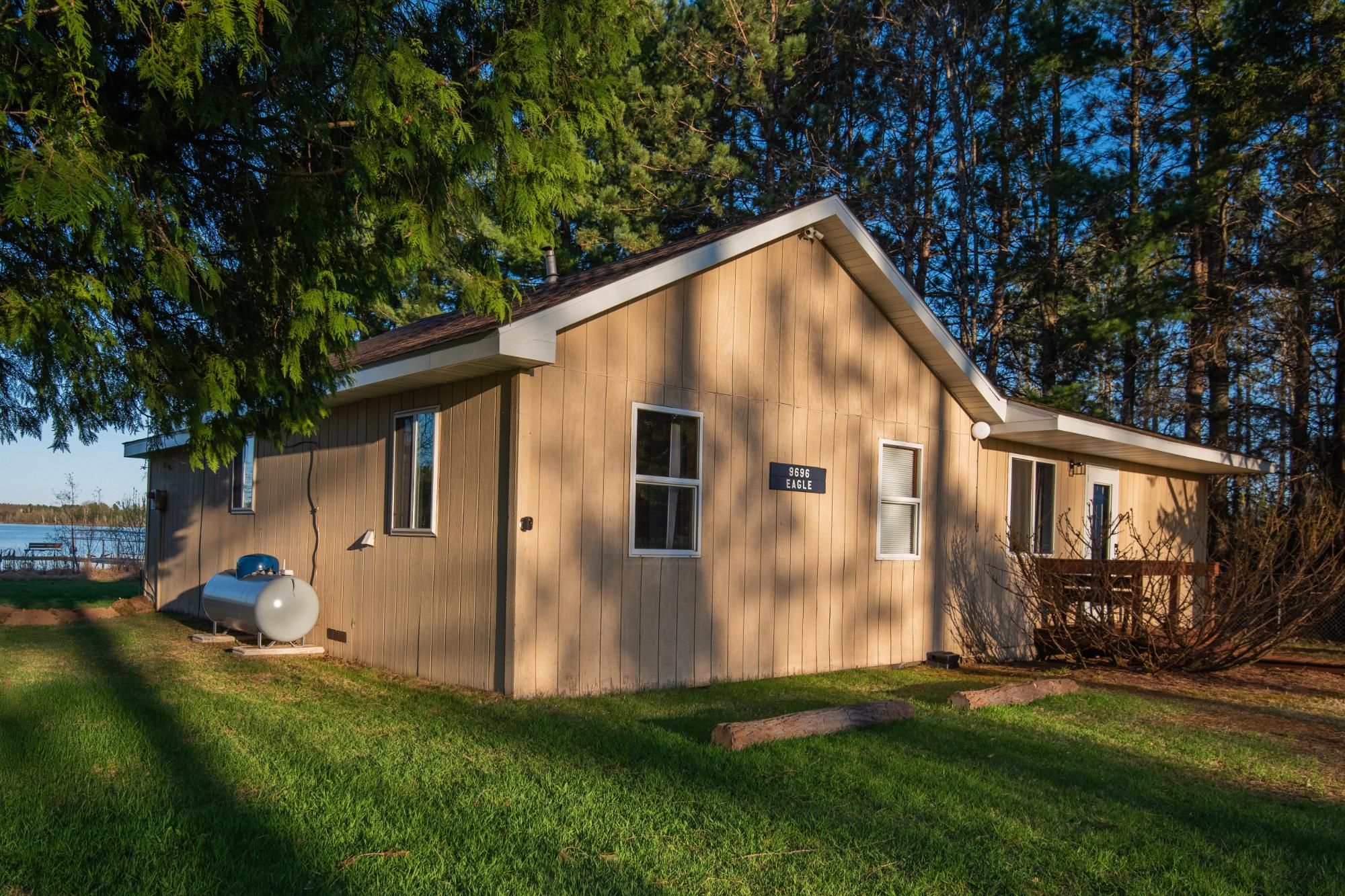 2-N9696 DEER LAKE LN