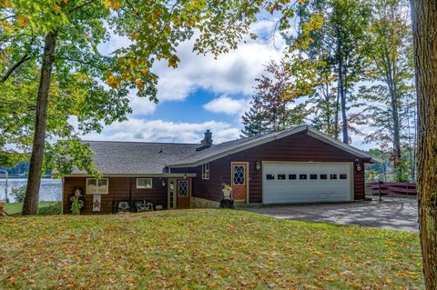N9717 CRYSTAL LAKE RD Pickerel WI 54465