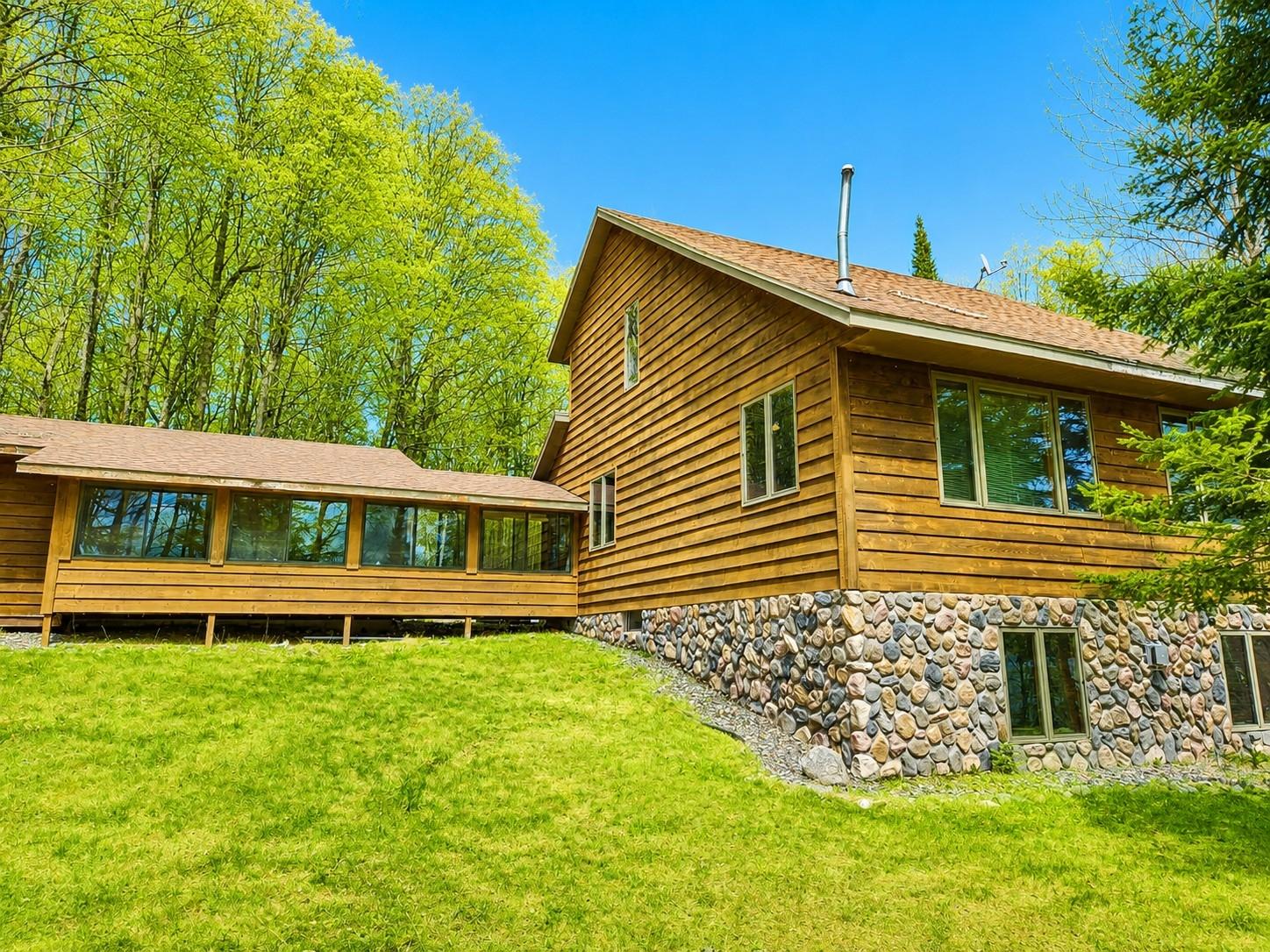 3869 MAPLEWOOD RD