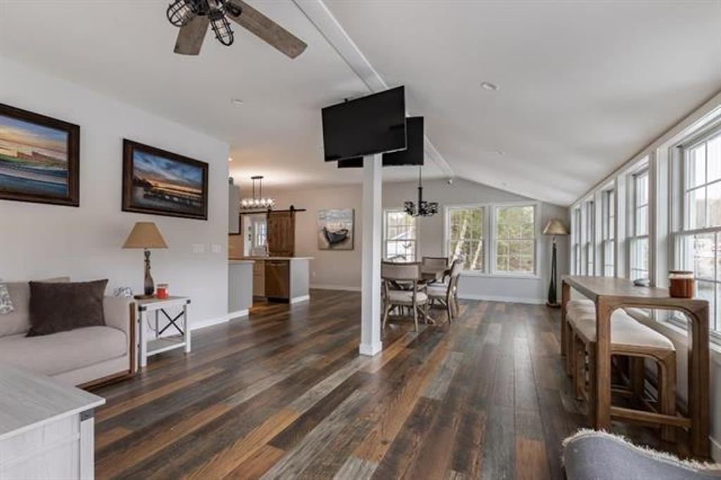 N8487 LOWER LONG LAKE DR