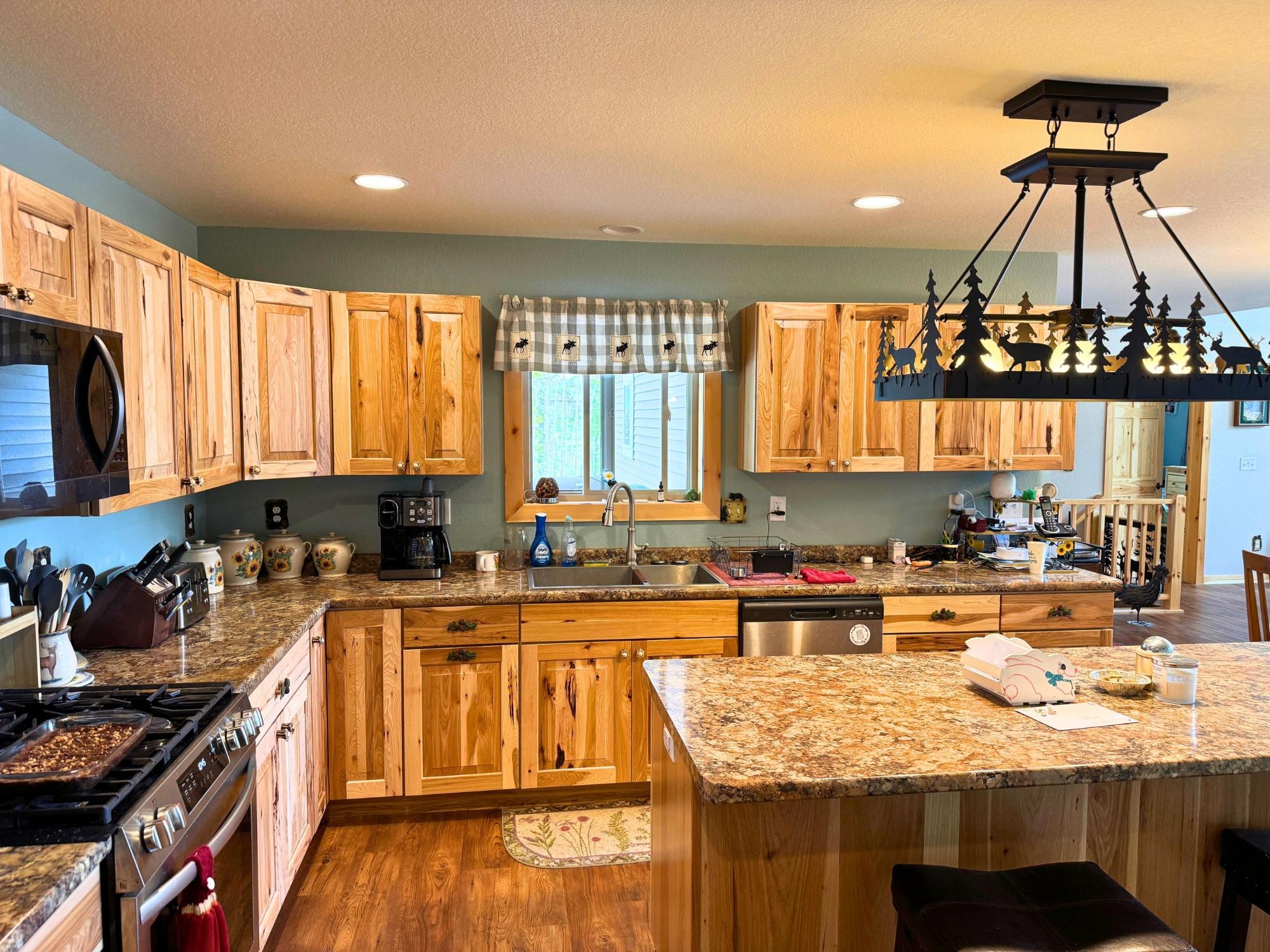 3376 LAKEWOOD RD