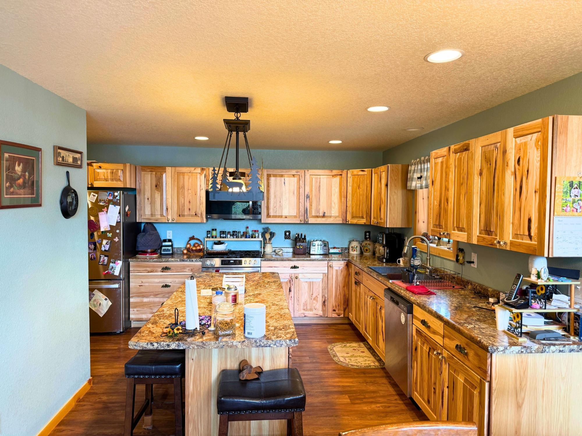 3376 LAKEWOOD RD
