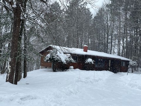 7265 BAY RD Rhinelander WI 54501