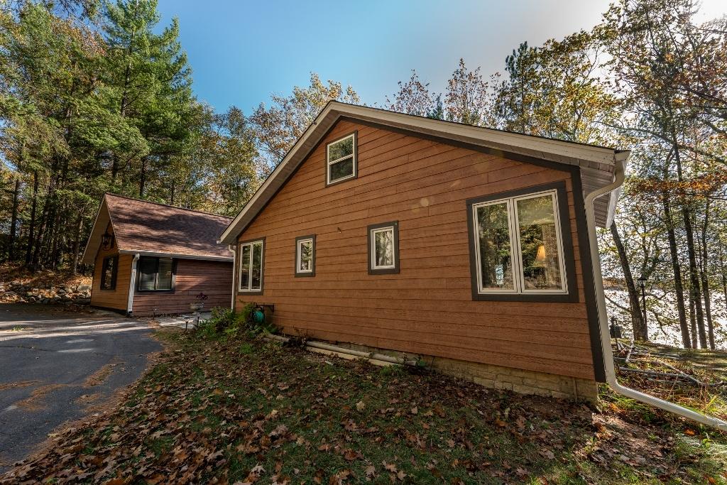 W11751 OUTLET DR