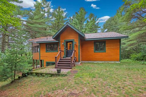 3859 SECLUDED ACRES TRL Lac du Flambeau WI 54538