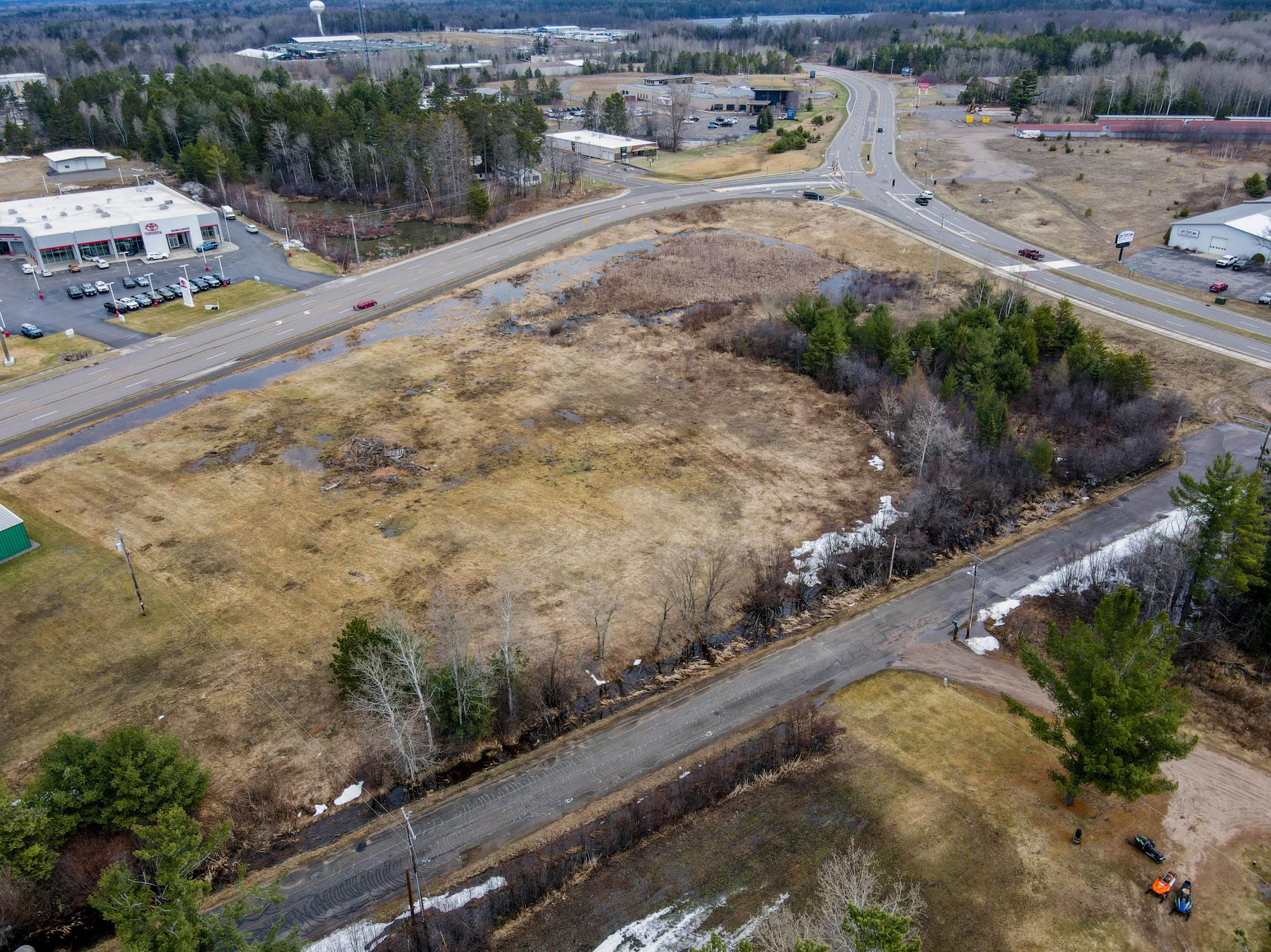 Lot on STEVENS ST N 4.65+/- AC