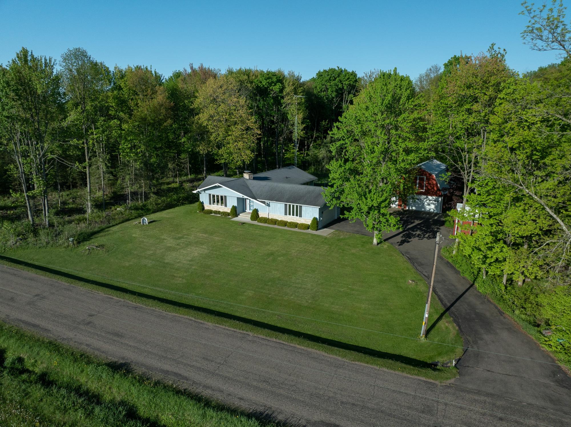N5103 ROSEDALE RD