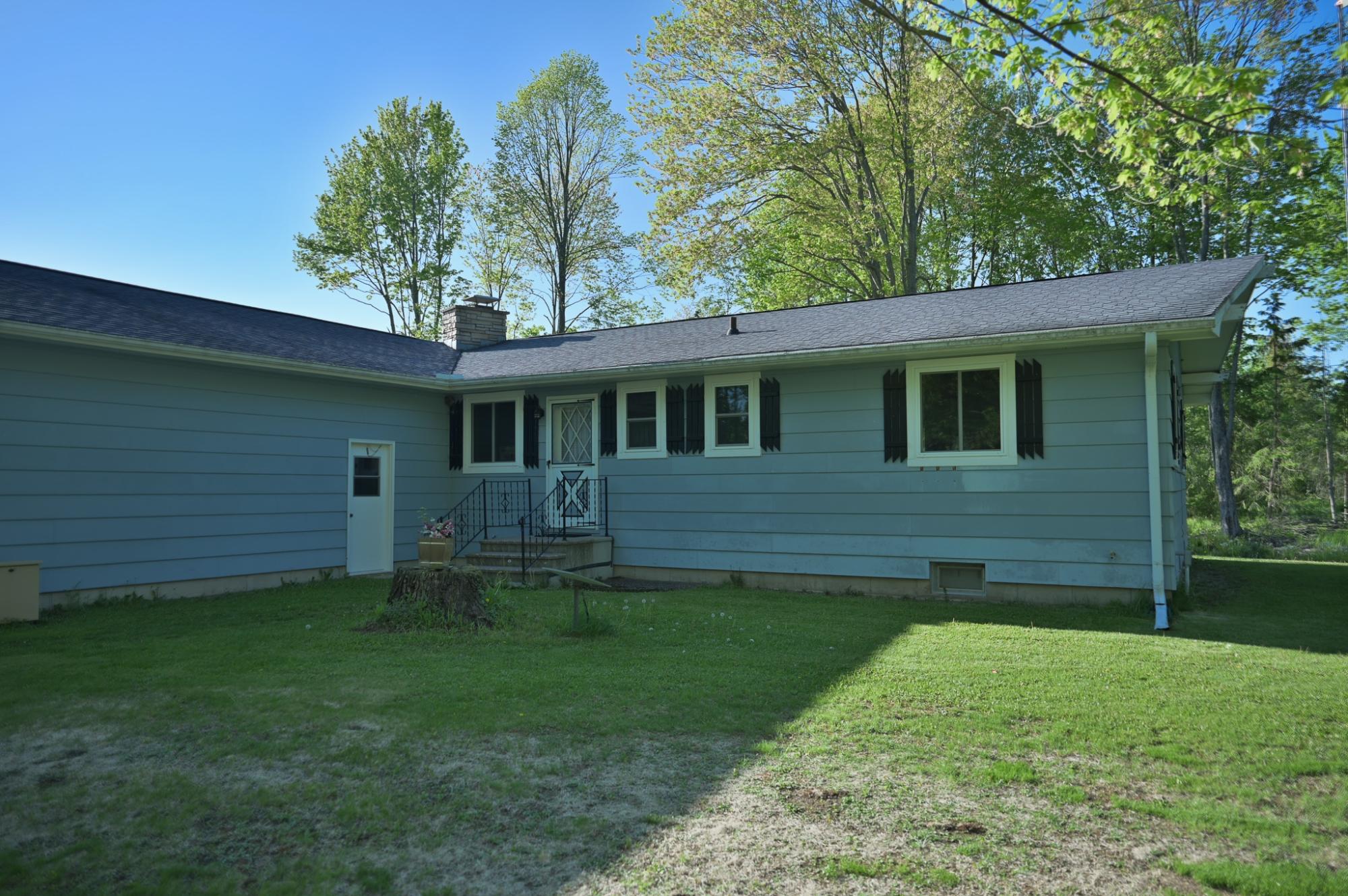 N5103 ROSEDALE RD
