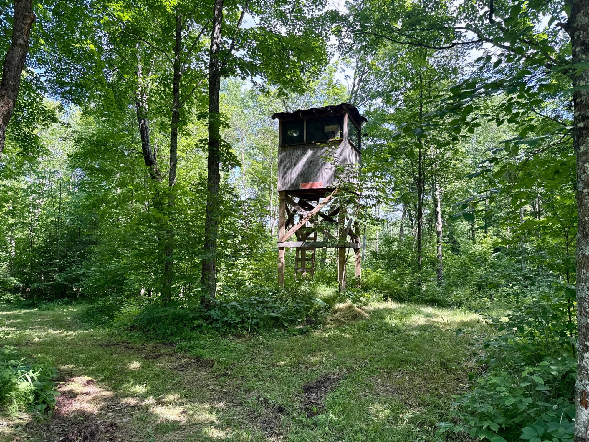 N2410 KIENBAUM RD 2410