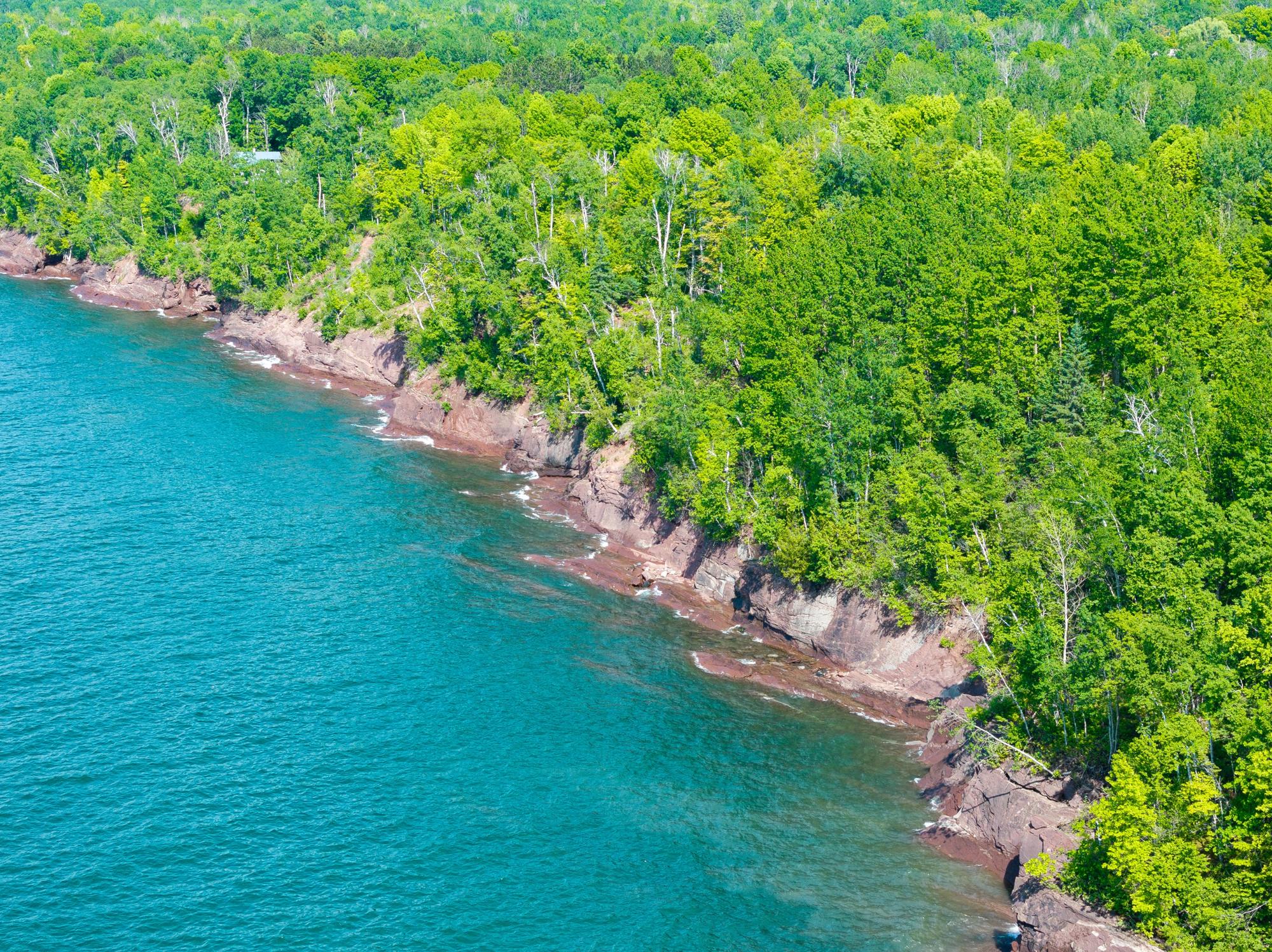 20 AC ON LAKE RD