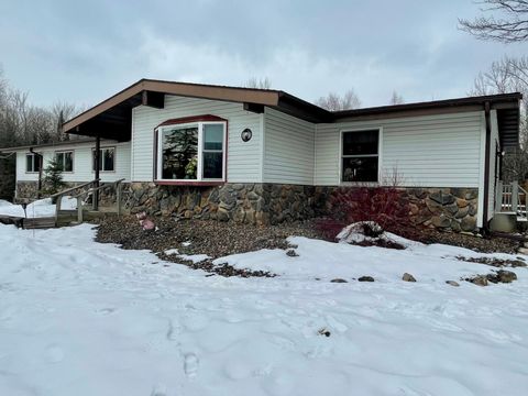 W9106 POPPLE HILL RD Phillips WI 54555