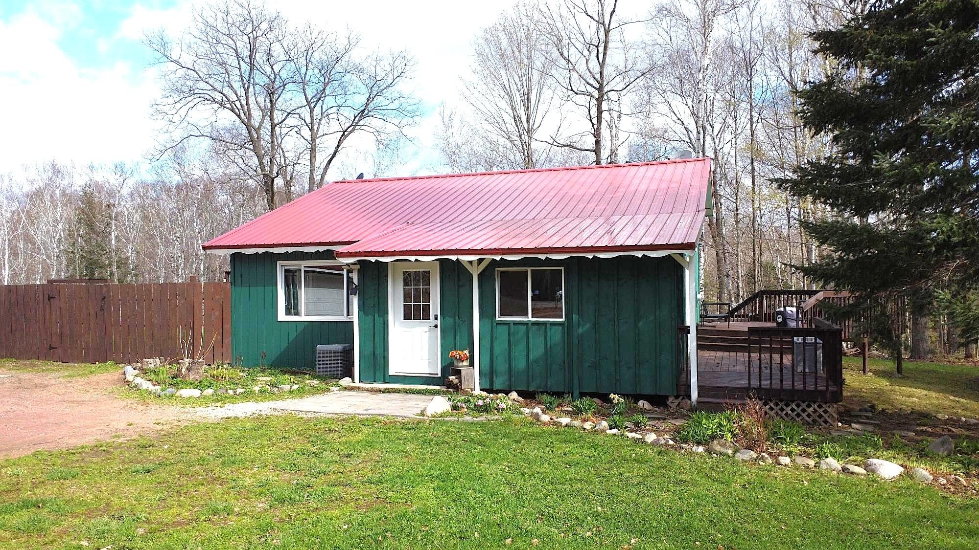 W9196 BIRCHWOOD LN