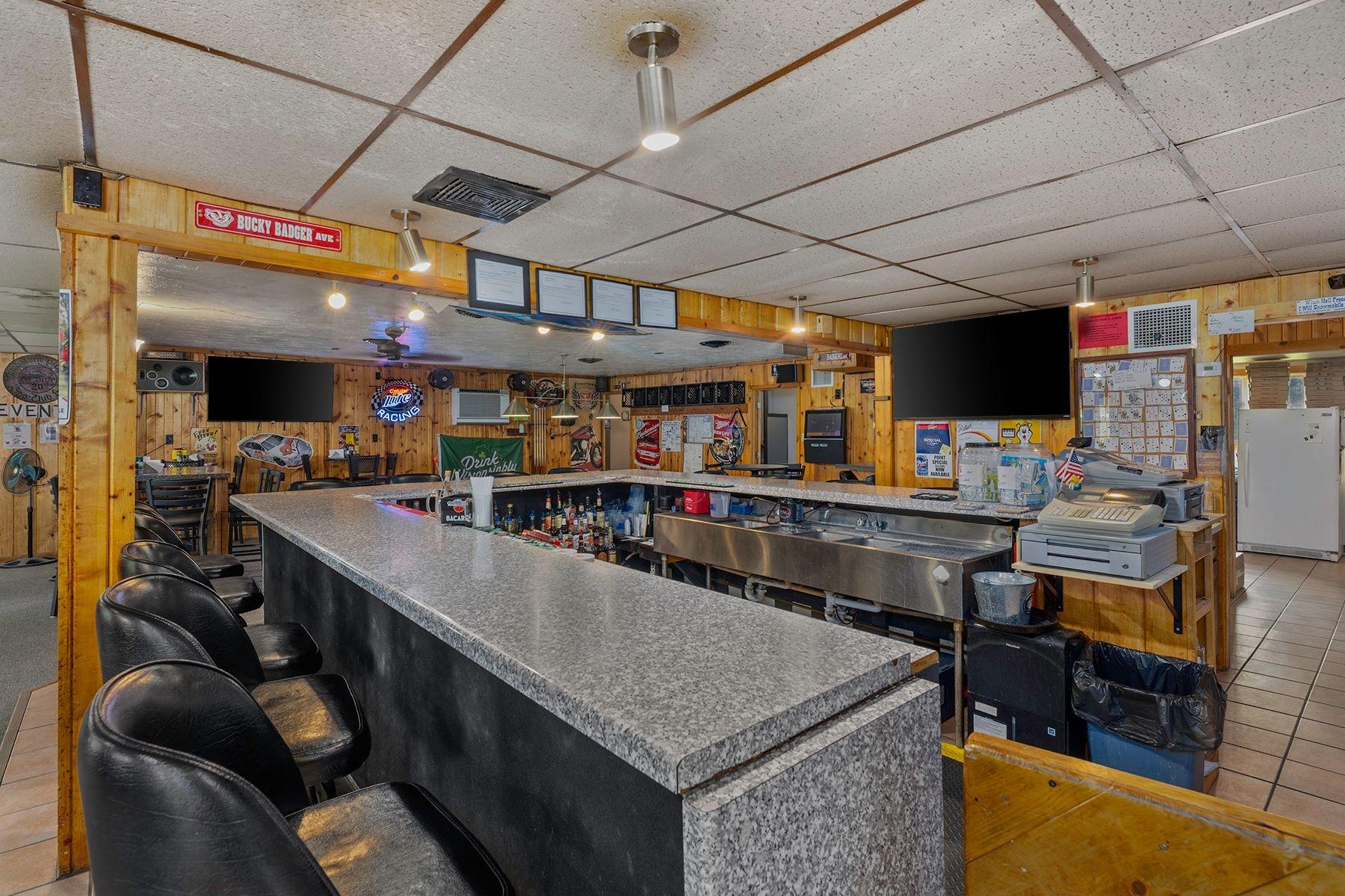 9065 PICKEREL LAKE RD