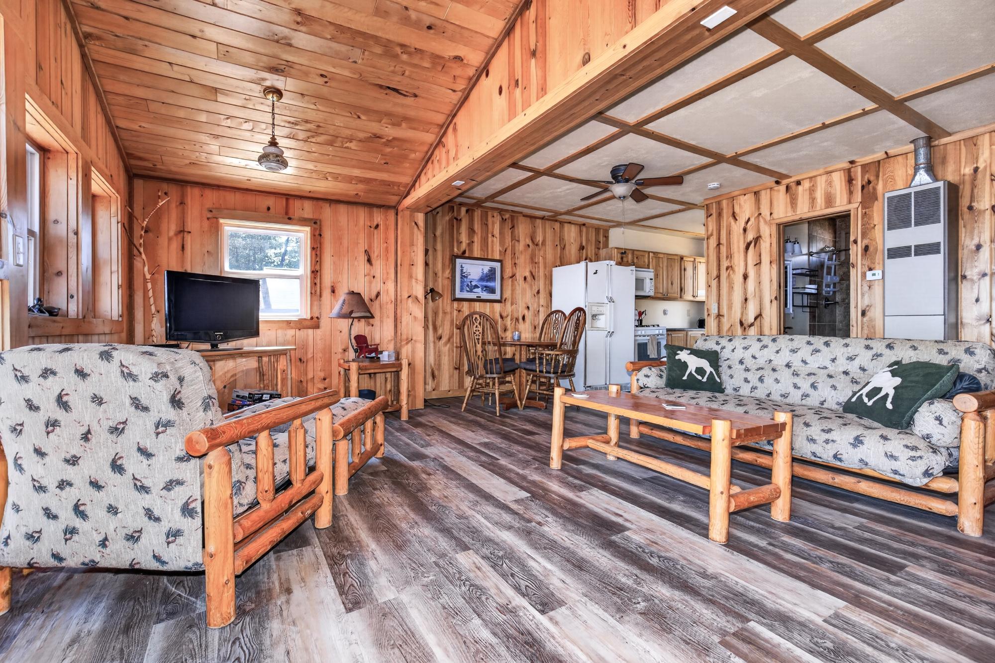 1-4946 MUSKY POINT RD
