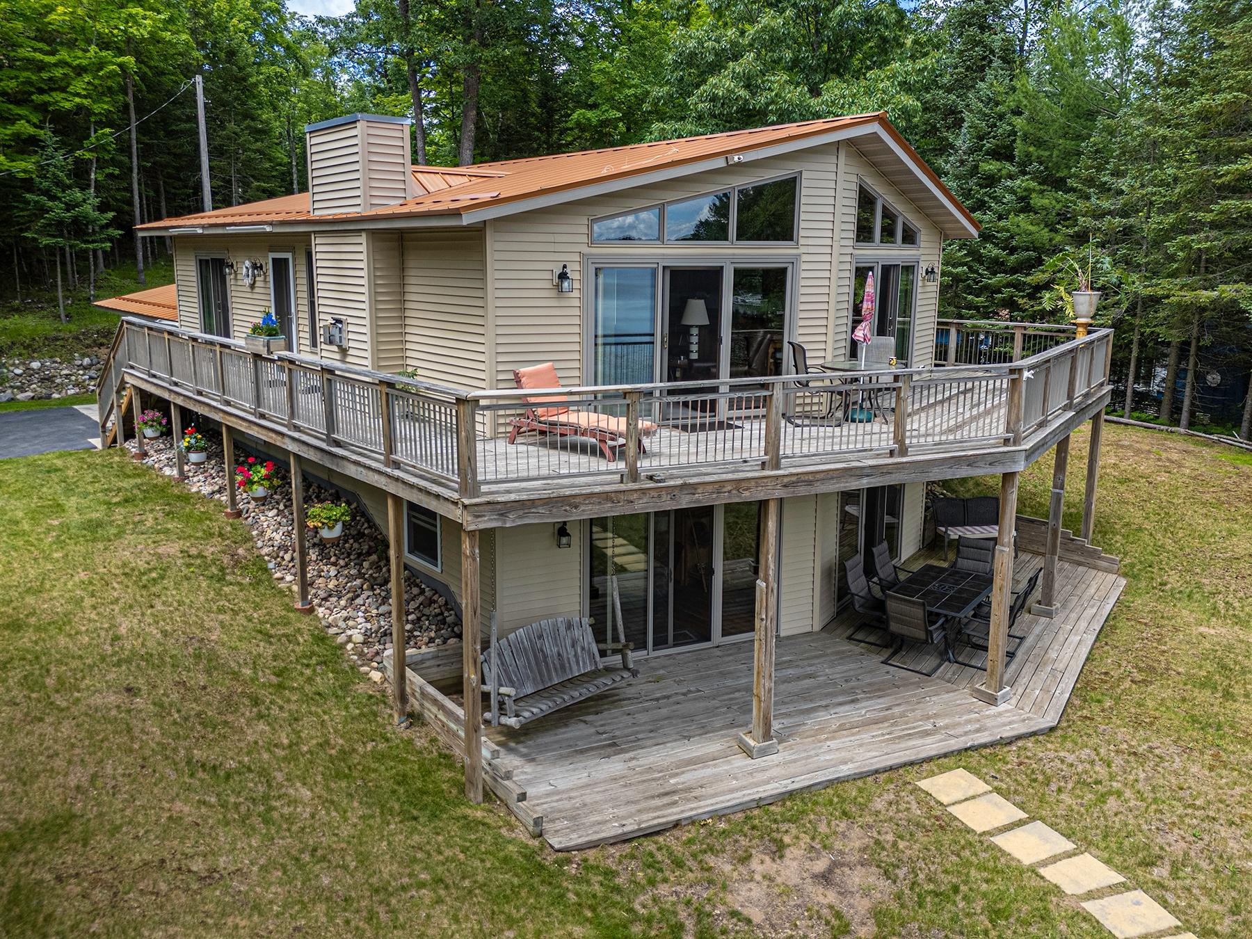 5548 BERTLAND RD