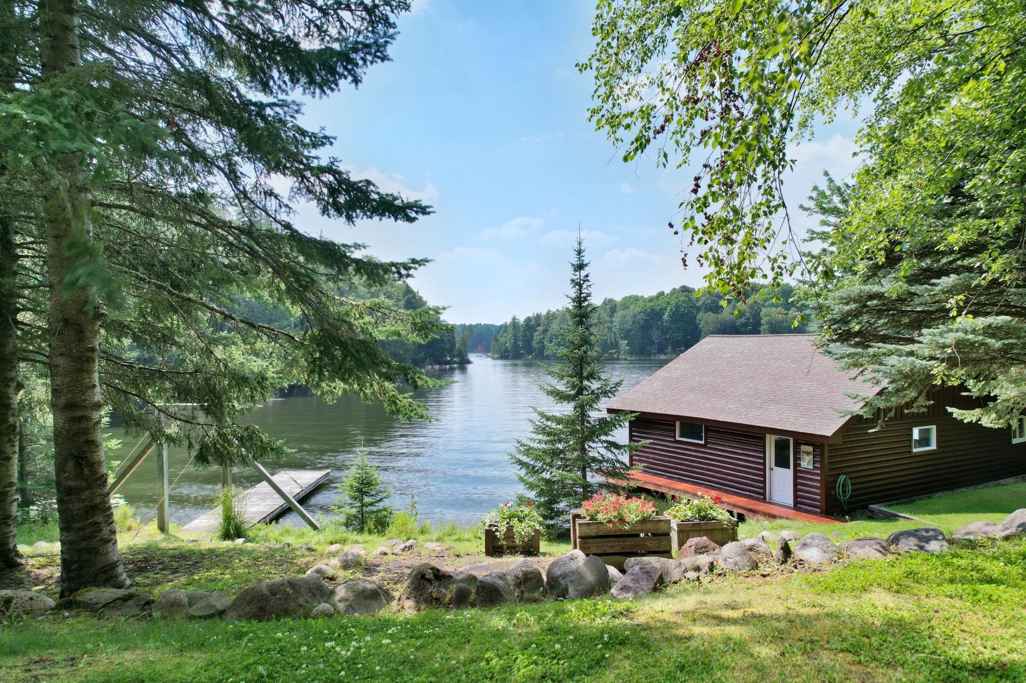 19055 FISH HAWK LK RD
