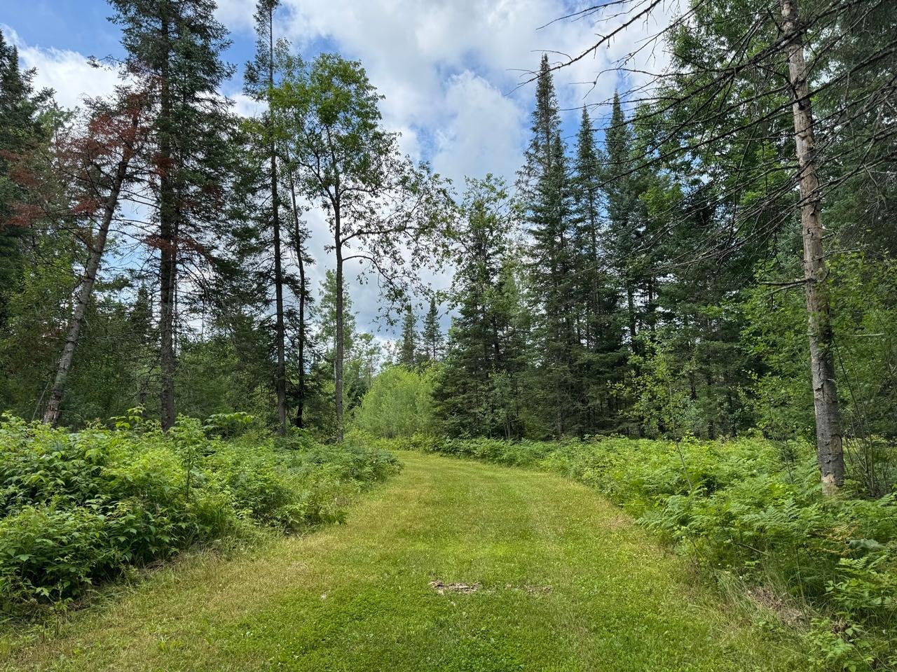 1n2 666 MERCER LAKE CR S