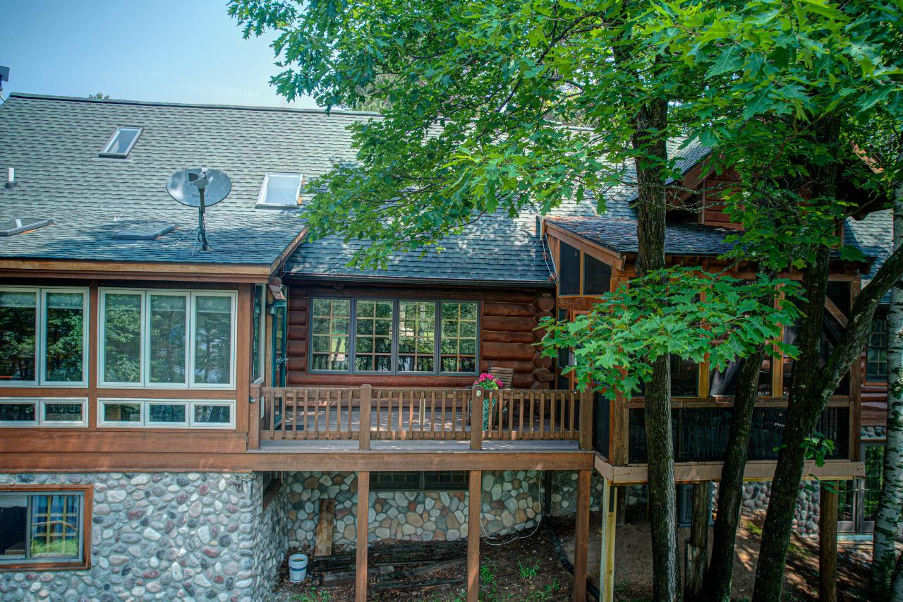 4592 LAKE HILLS LANDING RD