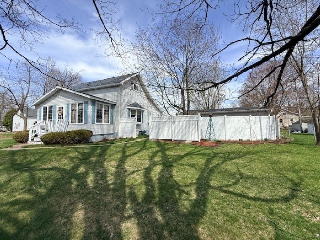 311 PIER ST