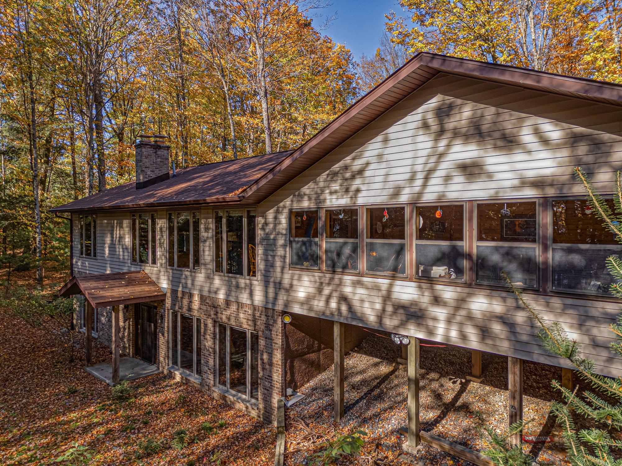 6714 HEMLOCK LN