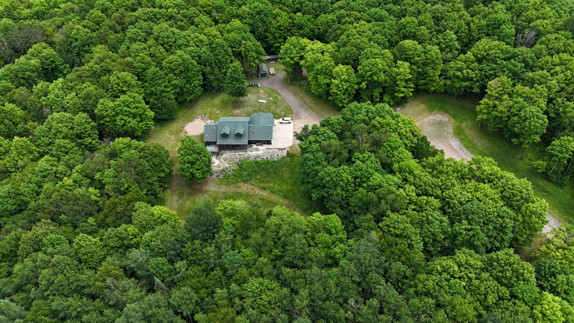 N8054 RIDGE RD