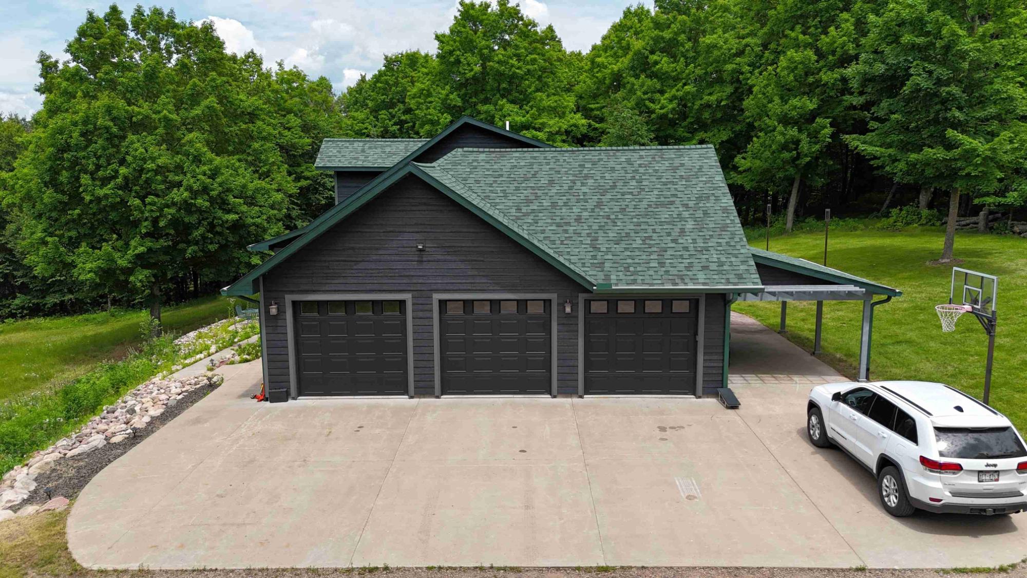 N8054 RIDGE RD