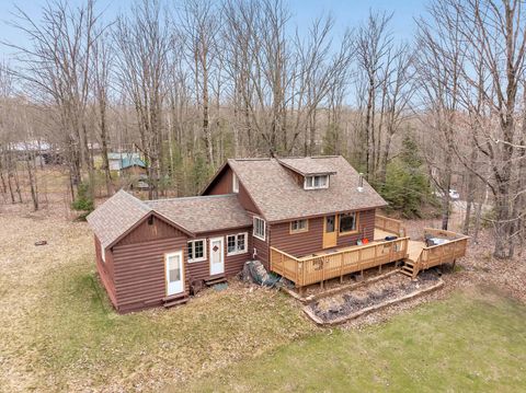 8303 KEITH SIDING RD Crandon WI 54520