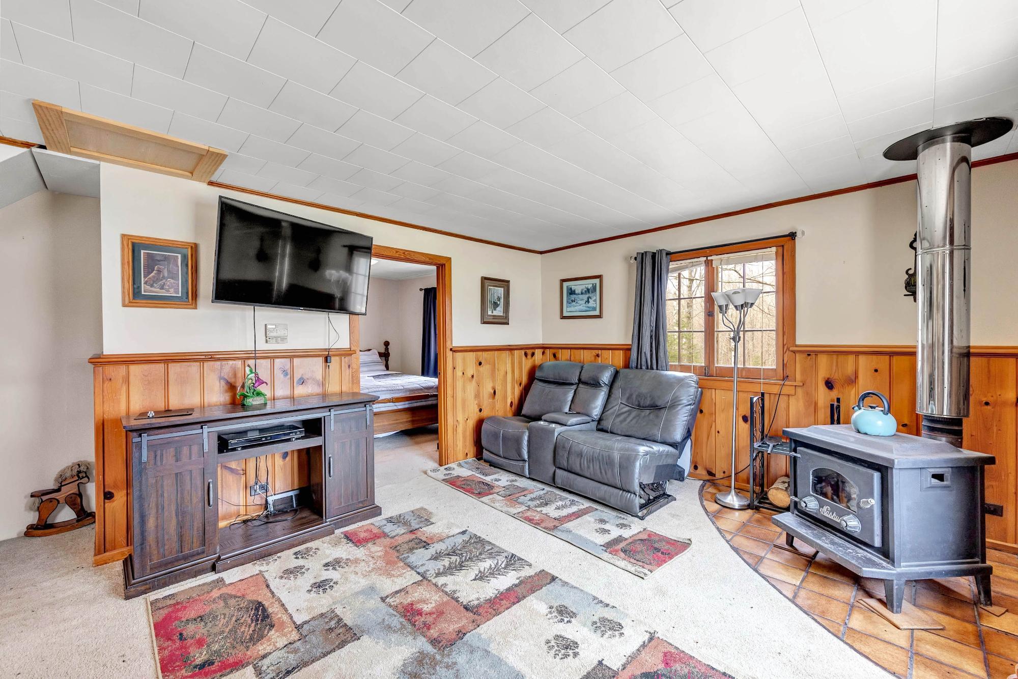 8303 KEITH SIDING RD