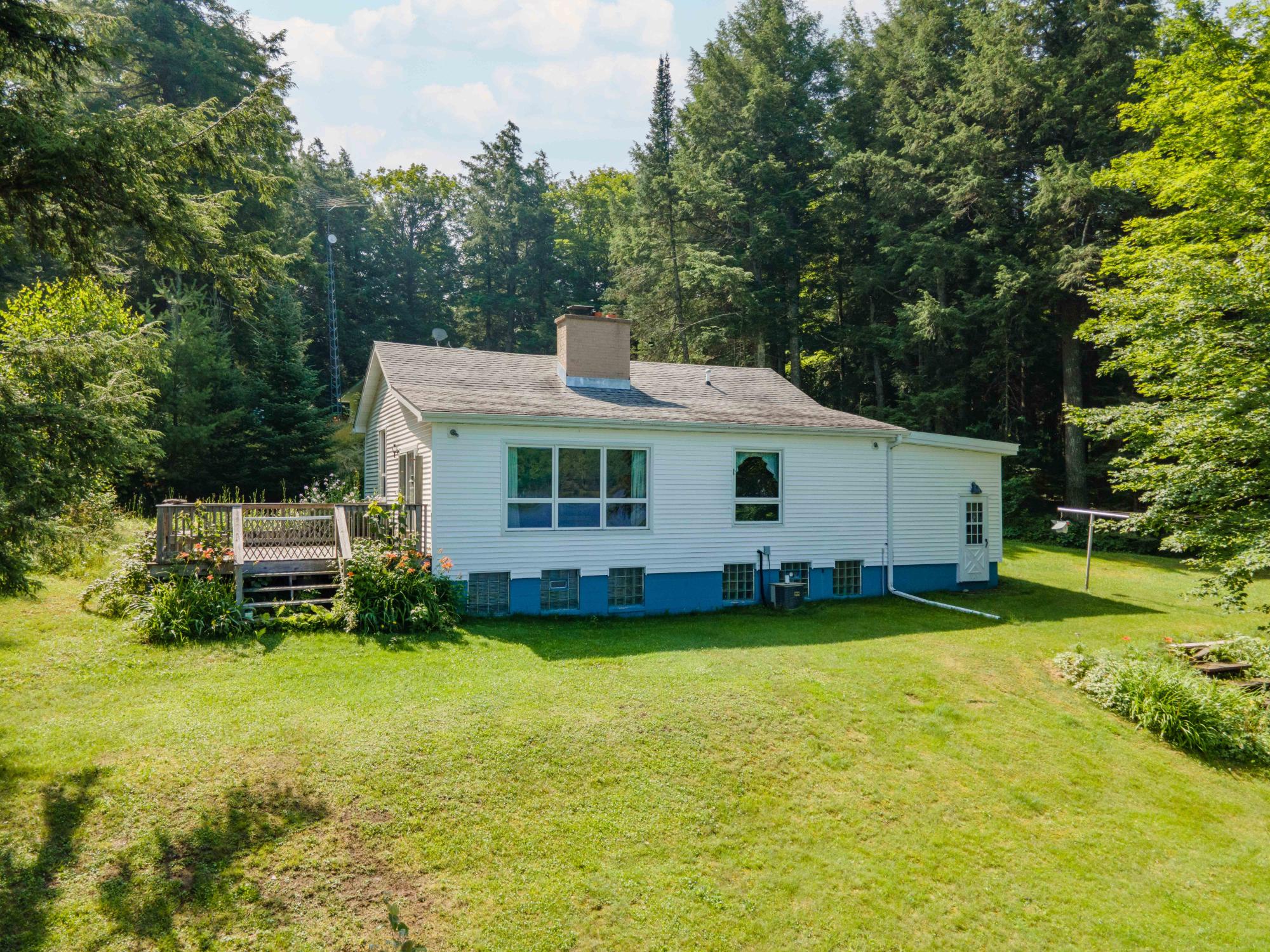 127 BASS LAKE RD