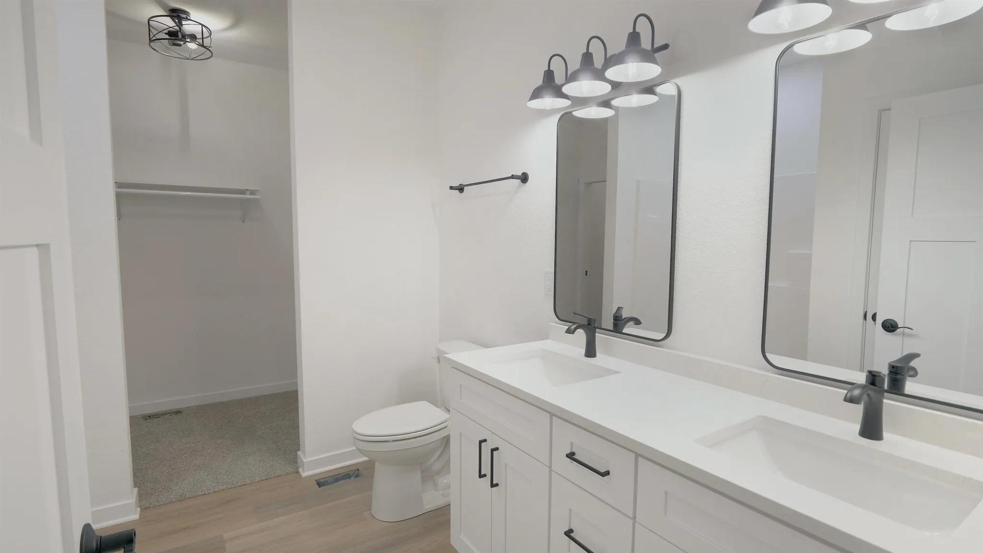 8611 OAK PARK CR