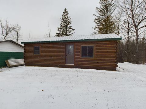 5111 SPRUCE ST Laona WI 54541