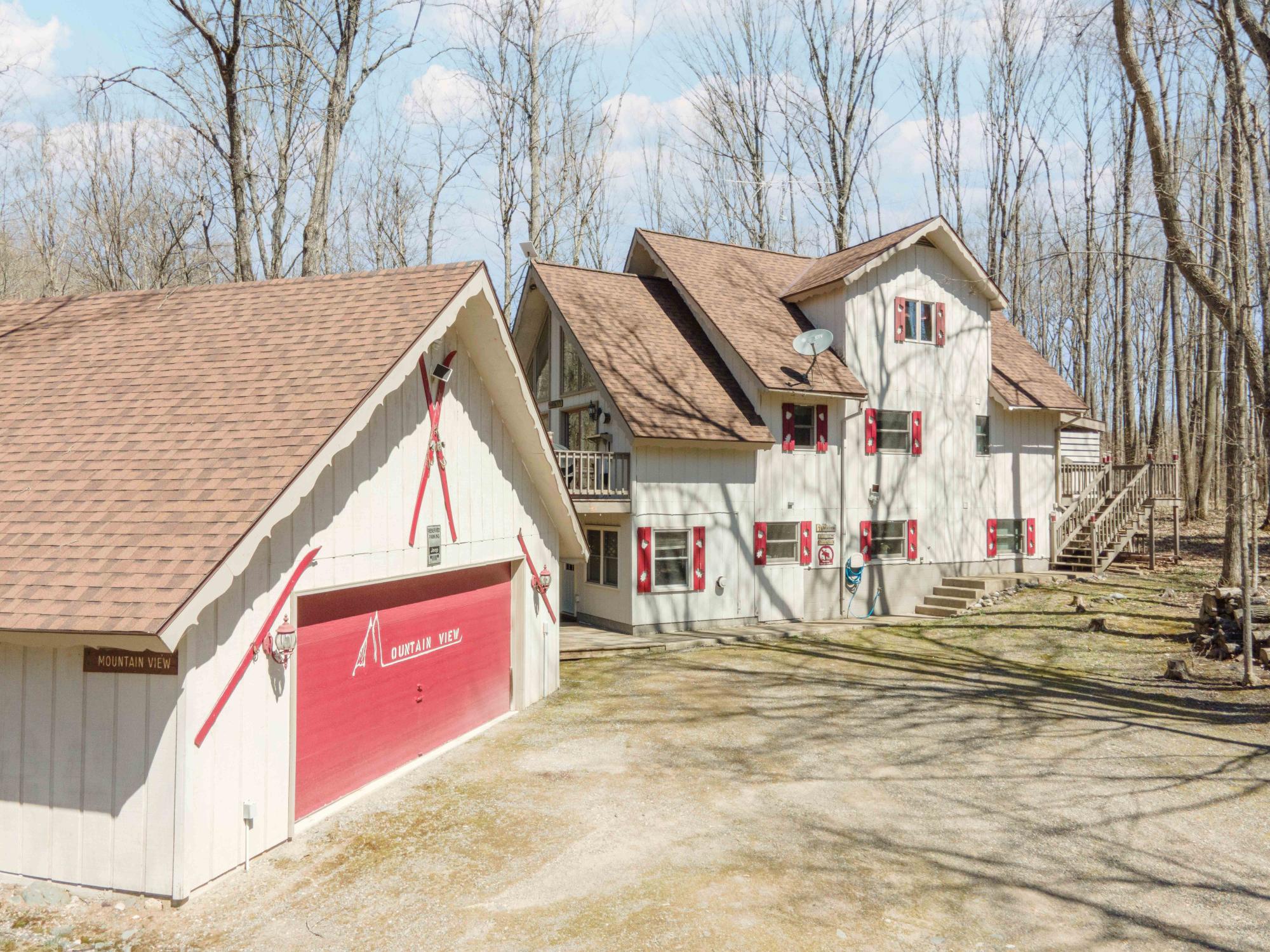 112 LITTLE DEER RD
