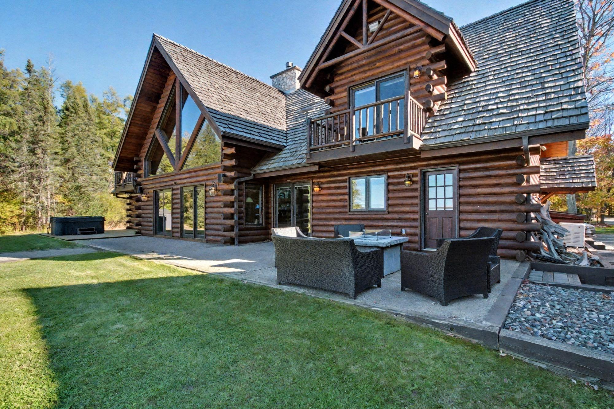 2952 KERR LN