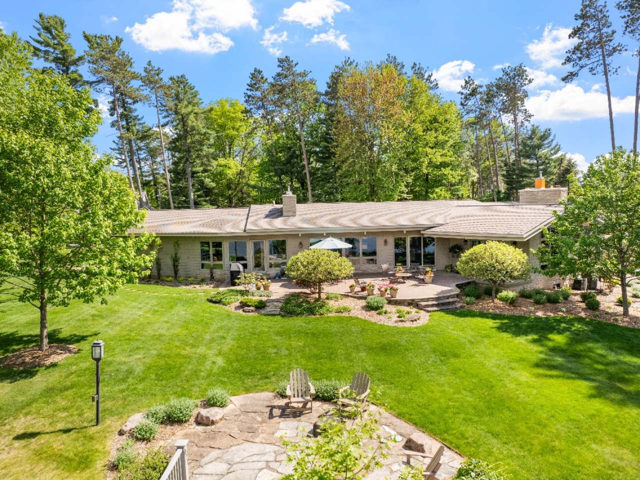 402 PINE ISLAND LN