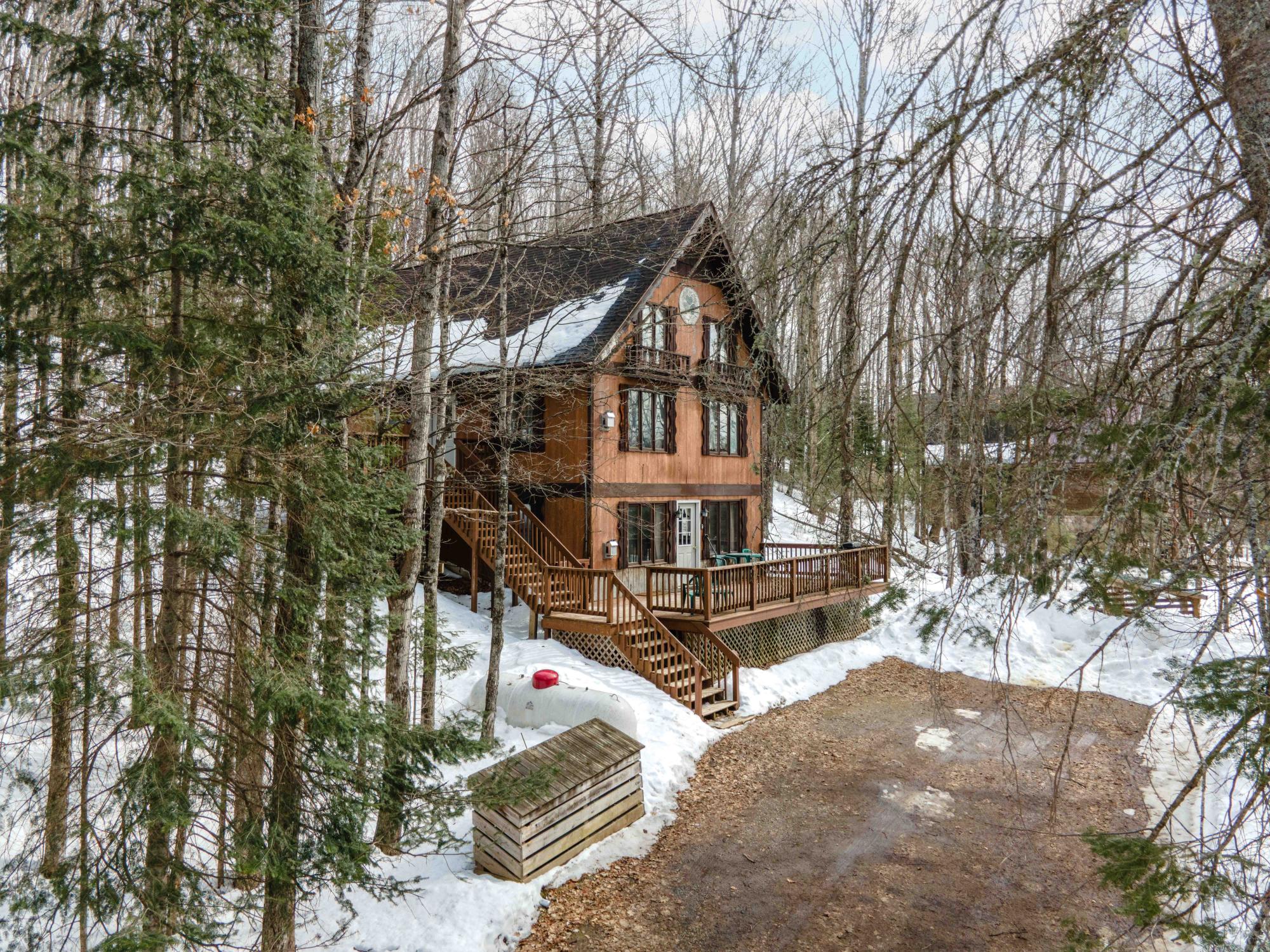 104 SLEEPY HOLLOW RD